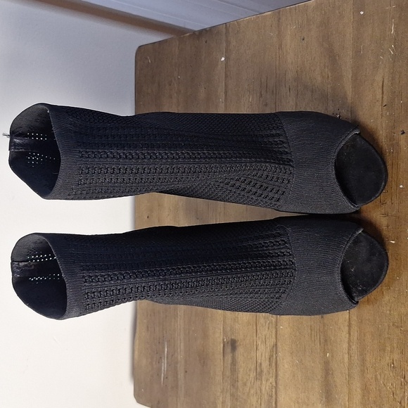 Catherine Malandrino Black Knit Peep-Toe Boots Size 6.5 - Picture 6 of 11